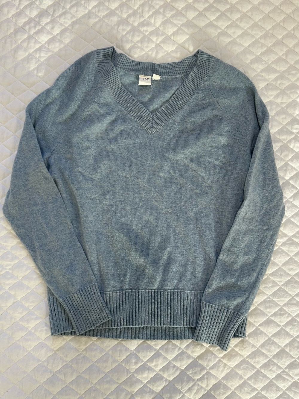 Gap Light Blue V-Neck Sweater Extra Fine Merino Wool Cashmere Blend